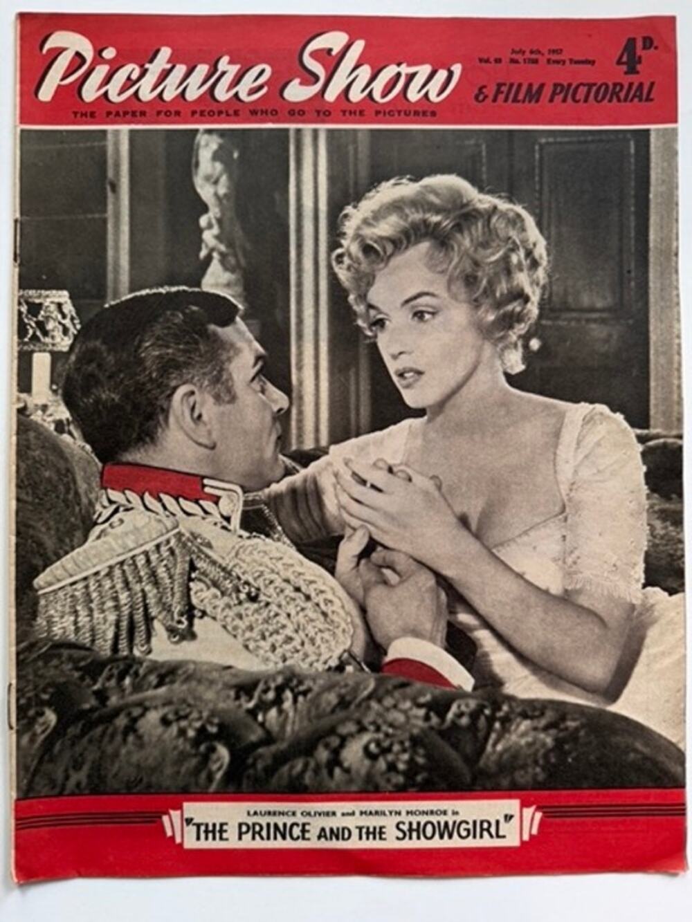 RARE 1957 Marilyn Monroe Magazine UK Picture Show Laurence Olivier Pinup Playboy
